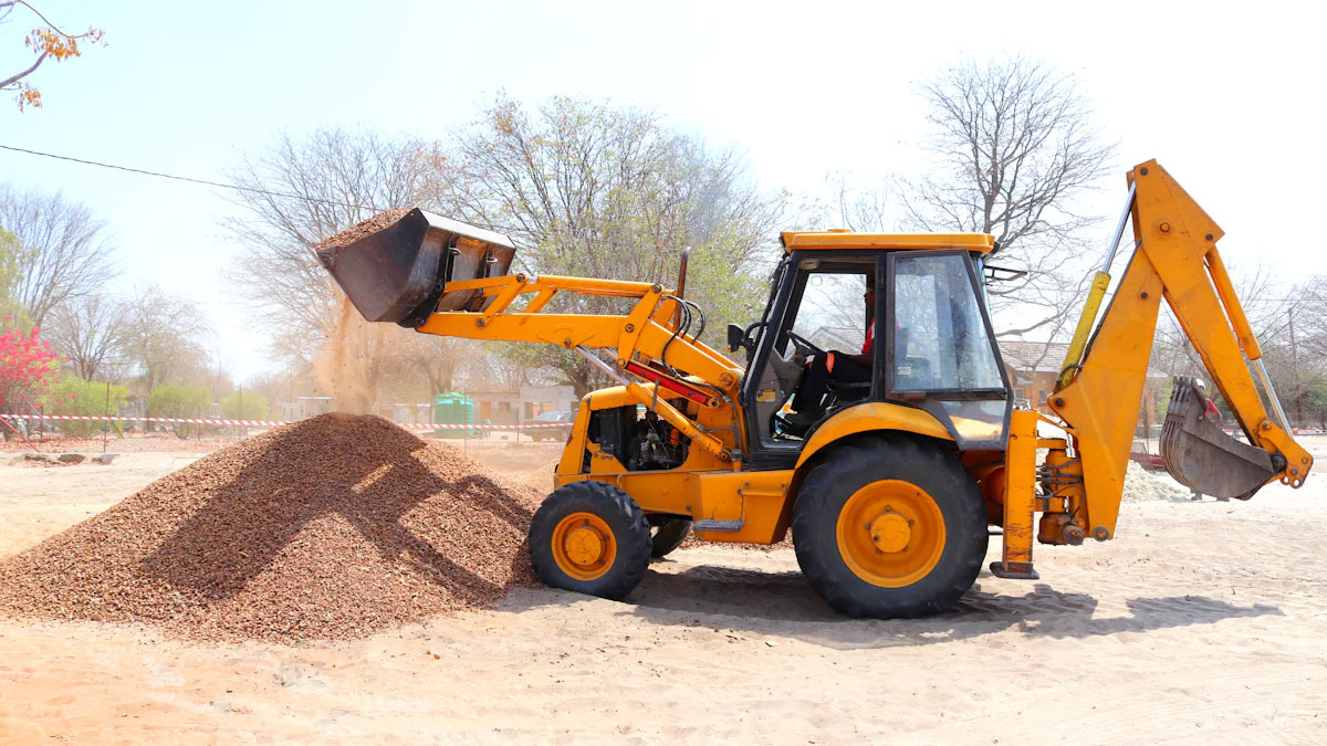 Backhoe-Loader-02