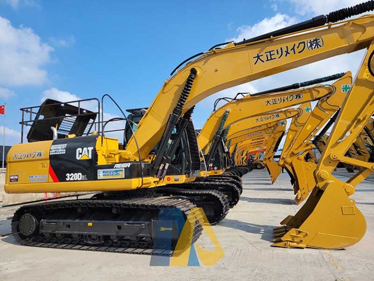 Caterpillar320D2L-01