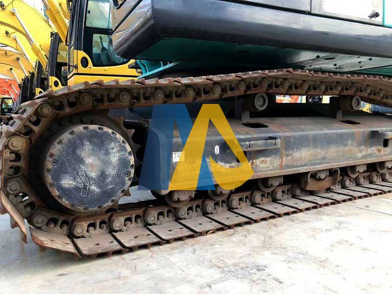 Kobelco SK200 Excavator-4