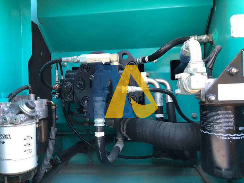 Kobelco SK200 Excavator-5