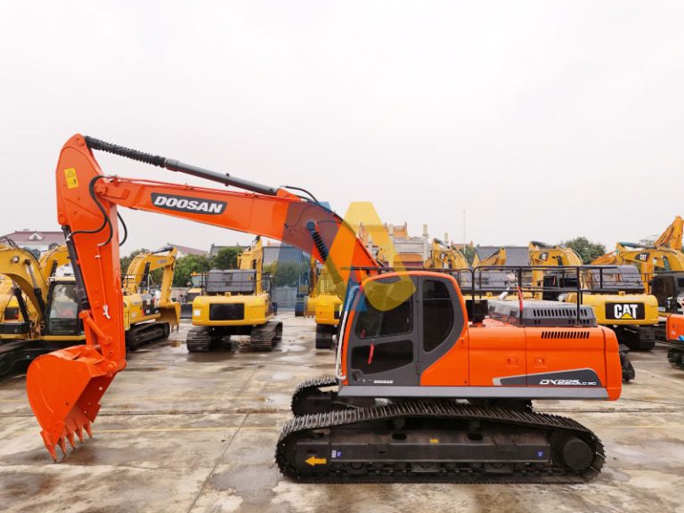 Used Doosan DX225LC-9C Excavator-1