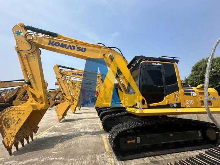 Used Medium Excavator Komatsu PC210LC-1
