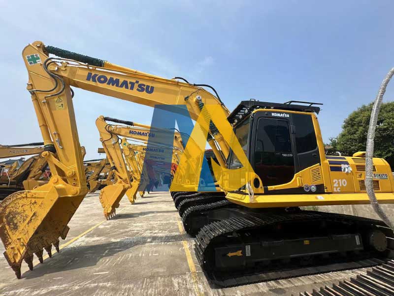 Used Medium Excavator Komatsu PC210LC-1