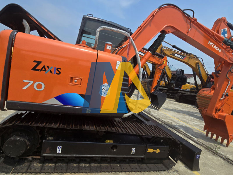 Used Small Excavator Hitachi ZX70-2