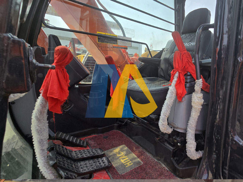Used Small Excavator Hitachi ZX70-4