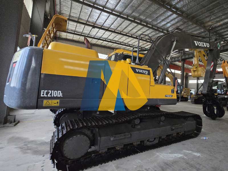 Used Volvo EC210DL Excavator-1