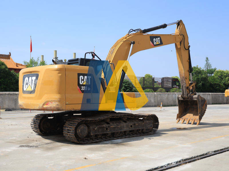 Caterpillar320GC-04