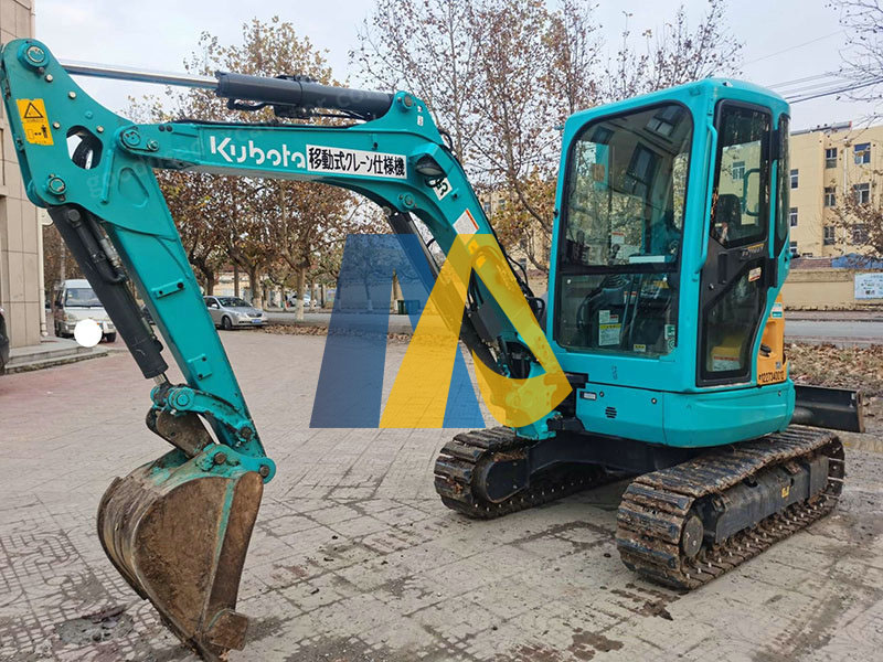 KubotaU30-01