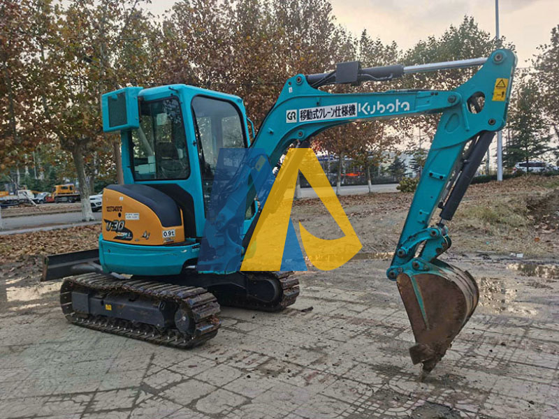 KubotaU30-04